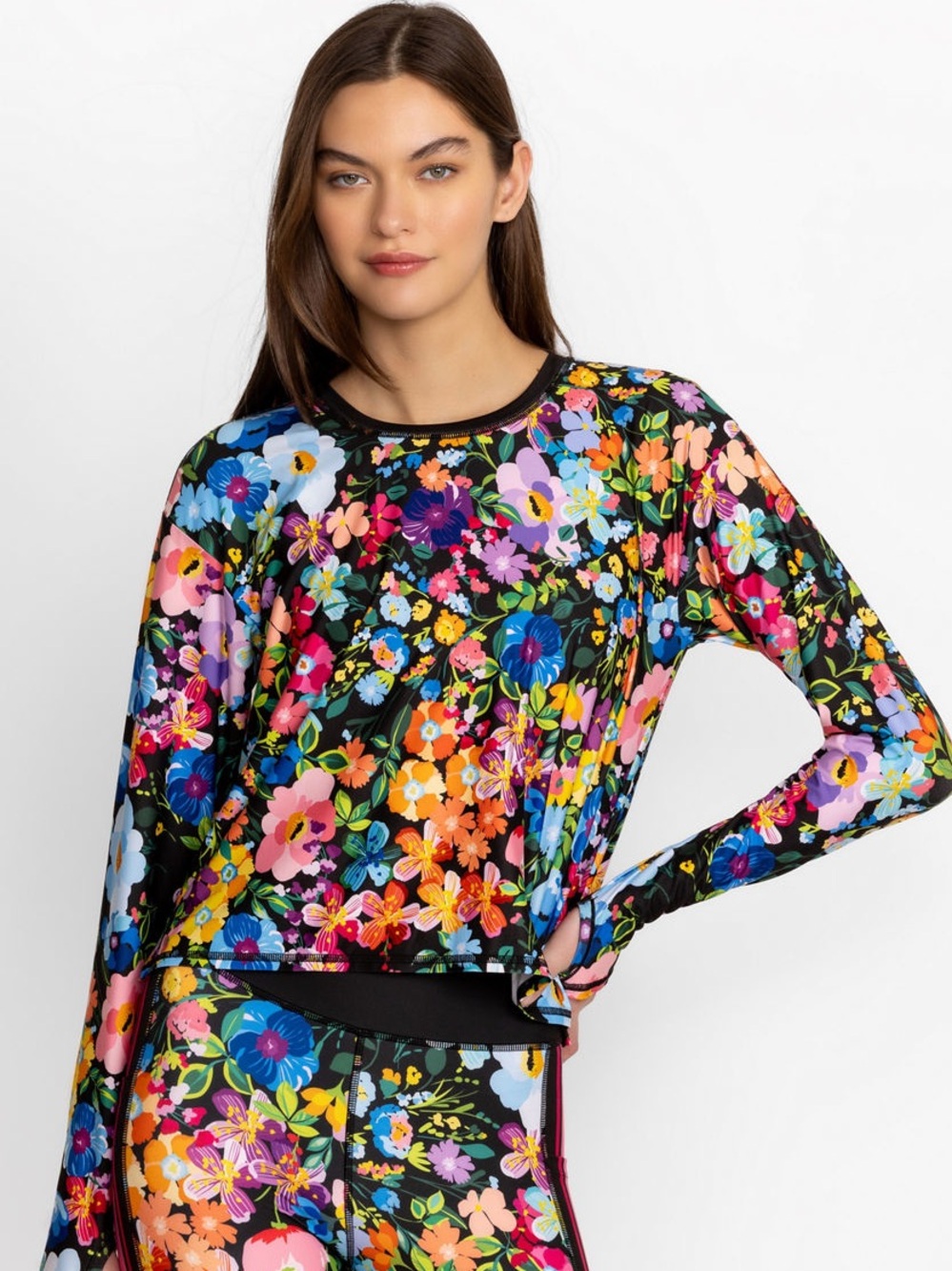 Johnny Was BEE ACTIVE LONG
SLEEVE STEP HEM TEE
WITH KEYHOLES  Small